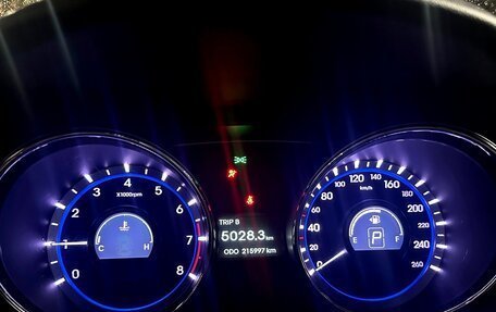 Hyundai Sonata VI, 2011 год, 1 150 000 рублей, 12 фотография