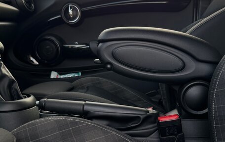MINI Hatch, 2017 год, 2 450 000 рублей, 10 фотография