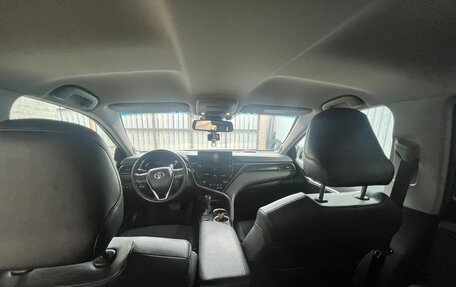 Toyota Camry, 2021 год, 3 800 000 рублей, 6 фотография