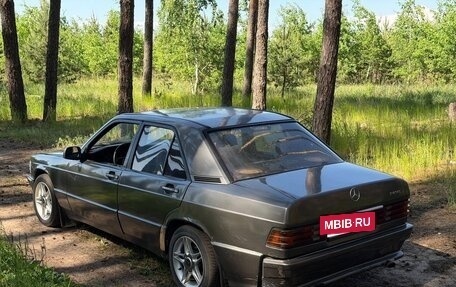 Mercedes-Benz 190 (W201), 1985 год, 200 000 рублей, 7 фотография