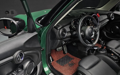 MINI Hatch, 2021 год, 1 420 000 рублей, 5 фотография