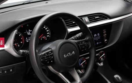KIA Rio IV, 2021 год, 1 580 000 рублей, 9 фотография