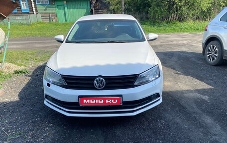 Volkswagen Jetta VI, 2015 год, 850 000 рублей, 1 фотография