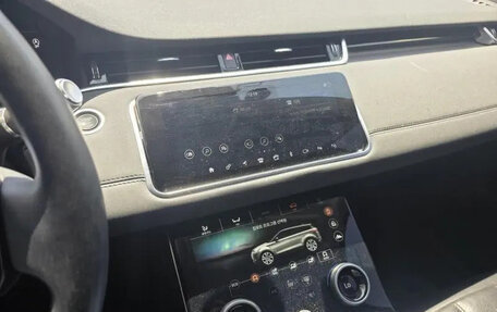 Land Rover Range Rover Evoque II, 2019 год, 2 250 000 рублей, 11 фотография