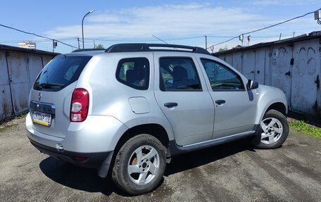 Renault Duster I рестайлинг, 2014 год, 850 000 рублей, 2 фотография