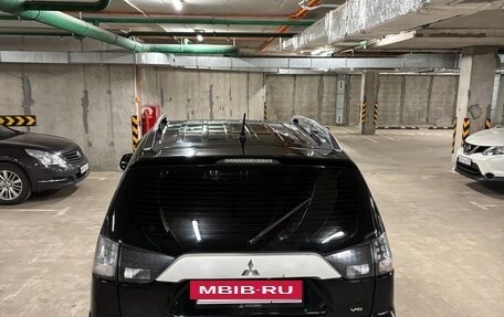 Mitsubishi Outlander III рестайлинг 3, 2008 год, 800 000 рублей, 2 фотография