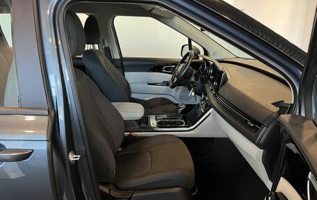 KIA Carnival, 2021 год, 3 940 000 рублей, 26 фотография