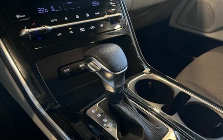 KIA Carnival, 2021 год, 3 940 000 рублей, 28 фотография