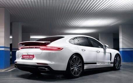 Porsche Panamera II рестайлинг, 2017 год, 9 000 000 рублей, 3 фотография