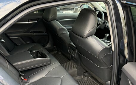 Toyota Camry, 2023 год, 3 370 000 рублей, 13 фотография