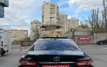 Toyota Camry, 2023 год, 3 370 000 рублей, 5 фотография