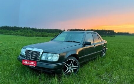 Mercedes-Benz W124, 1988 год, 299 000 рублей, 2 фотография