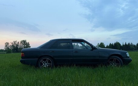 Mercedes-Benz W124, 1988 год, 299 000 рублей, 9 фотография
