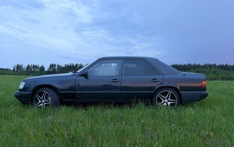 Mercedes-Benz W124, 1988 год, 299 000 рублей, 16 фотография