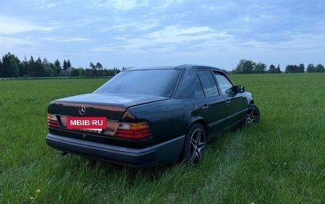 Mercedes-Benz W124, 1988 год, 299 000 рублей, 3 фотография