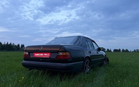 Mercedes-Benz W124, 1988 год, 299 000 рублей, 12 фотография