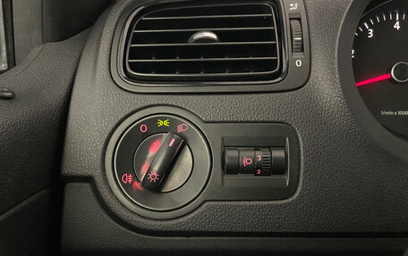 Volkswagen Polo VI (EU Market), 2012 год, 500 000 рублей, 17 фотография