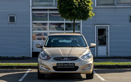 Hyundai Solaris II рестайлинг, 2012 год, 725 000 рублей, 2 фотография