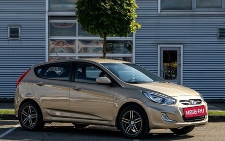 Hyundai Solaris II рестайлинг, 2012 год, 725 000 рублей, 3 фотография