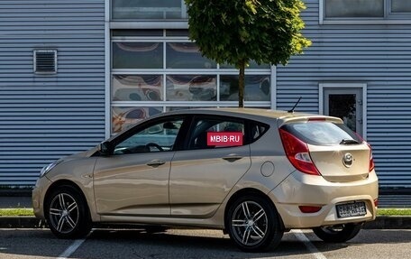 Hyundai Solaris II рестайлинг, 2012 год, 725 000 рублей, 4 фотография