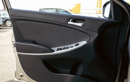 Hyundai Solaris II рестайлинг, 2012 год, 725 000 рублей, 12 фотография
