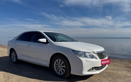 Toyota Camry, 2013 год, 1 690 000 рублей, 3 фотография