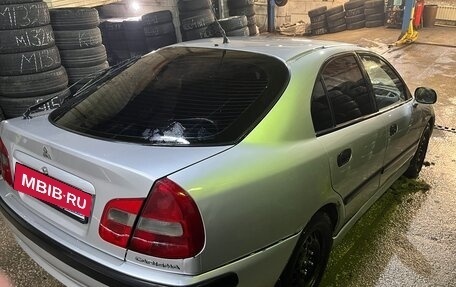 Mitsubishi Carisma I, 2002 год, 310 000 рублей, 3 фотография