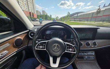 Mercedes-Benz E-Класс, 2019 год, 3 900 000 рублей, 9 фотография