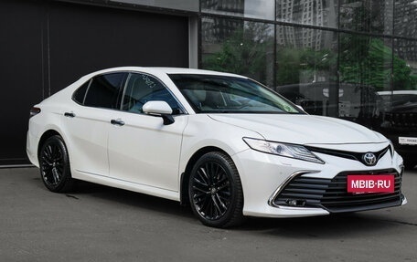 Toyota Camry, 2021 год, 3 800 000 рублей, 3 фотография