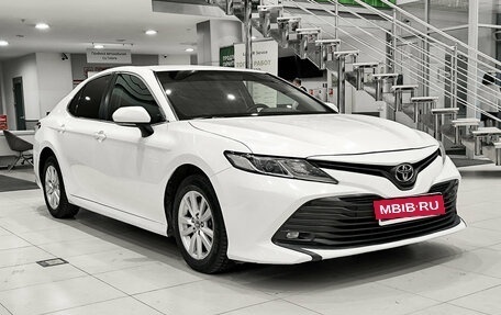 Toyota Camry, 2020 год, 2 120 000 рублей, 3 фотография