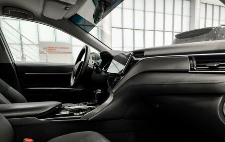 Toyota Camry, 2020 год, 2 120 000 рублей, 13 фотография