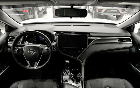 Toyota Camry, 2020 год, 2 120 000 рублей, 17 фотография