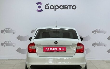Skoda Rapid I, 2015 год, 899 000 рублей, 4 фотография