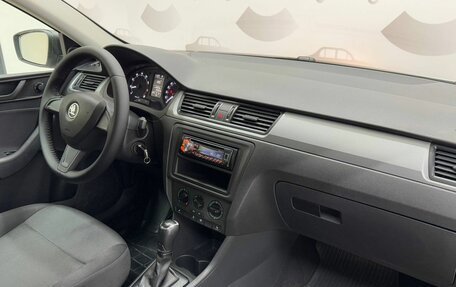 Skoda Rapid I, 2015 год, 899 000 рублей, 8 фотография