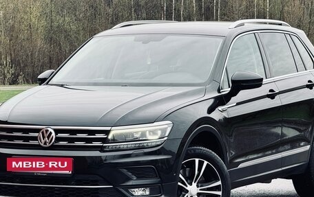 Volkswagen Tiguan II, 2017 год, 2 579 000 рублей, 2 фотография
