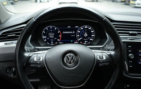 Volkswagen Tiguan II, 2018 год, 2 450 000 рублей, 11 фотография