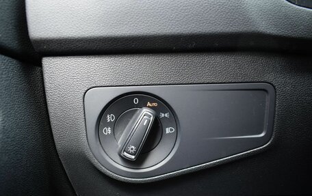 Volkswagen Tiguan II, 2018 год, 2 450 000 рублей, 18 фотография