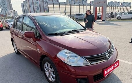 Nissan Tiida, 2010 год, 850 000 рублей, 2 фотография