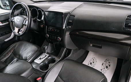 KIA Sorento II рестайлинг, 2010 год, 1 199 000 рублей, 13 фотография