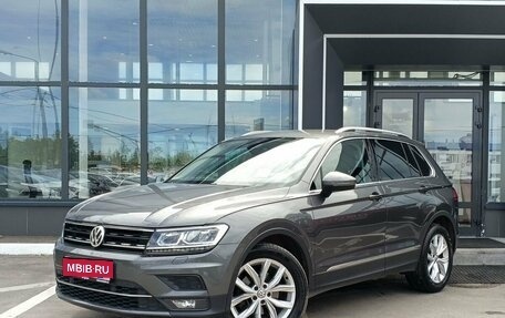 Volkswagen Tiguan II, 2018 год, 2 499 000 рублей, 1 фотография