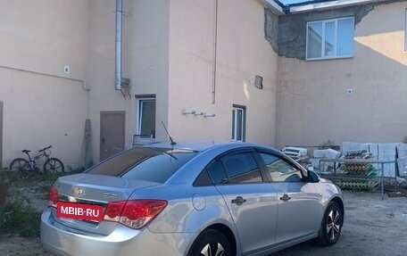 Chevrolet Cruze II, 2011 год, 780 000 рублей, 3 фотография