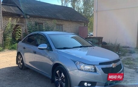 Chevrolet Cruze II, 2011 год, 780 000 рублей, 2 фотография