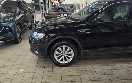 Volkswagen Tiguan II, 2020 год, 2 480 000 рублей, 3 фотография