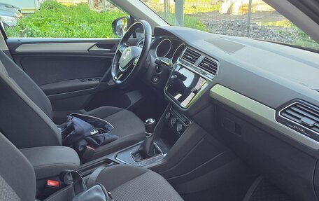 Volkswagen Tiguan II, 2020 год, 2 480 000 рублей, 18 фотография