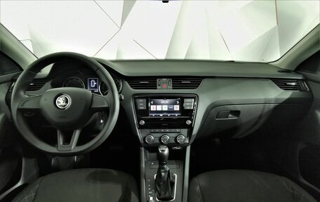 Skoda Octavia, 2020 год, 1 975 000 рублей, 13 фотография