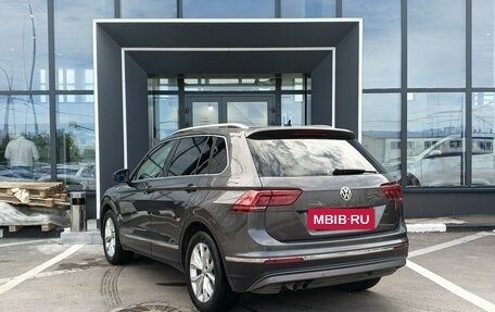 Volkswagen Tiguan II, 2018 год, 2 499 000 рублей, 7 фотография