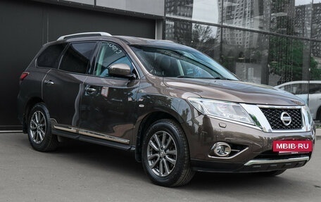 Nissan Pathfinder, 2015 год, 2 100 000 рублей, 3 фотография