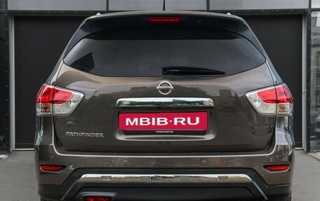 Nissan Pathfinder, 2015 год, 2 100 000 рублей, 5 фотография