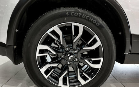 Mitsubishi Outlander III рестайлинг 3, 2022 год, 3 170 000 рублей, 18 фотография