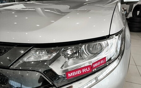 Mitsubishi Outlander III рестайлинг 3, 2022 год, 3 170 000 рублей, 17 фотография